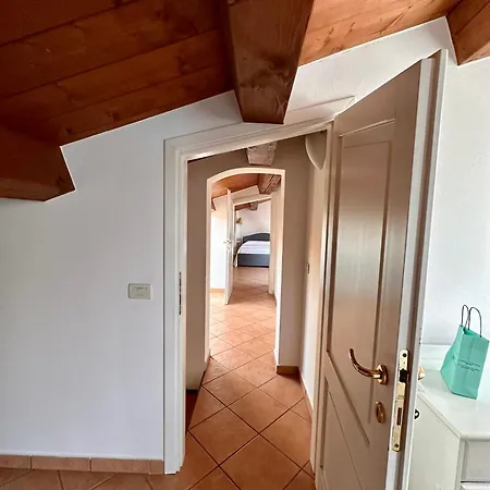Corte D'alu - Trilocale A Due Passi Dal Centro *